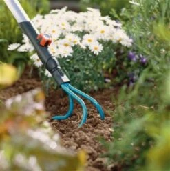 GARDENA Combisysteem Krabber Cultivatior - Werkbreedte 9 Cm - Aanbevolen Steellengte 130 Cm -Tuingereedschap Winkel 1193x1200 1