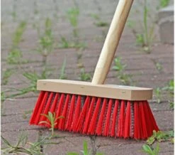 Synx Tools Harde Bezem Rood- Tuinbezem -Nylon - 30 Cm - Straatbezem - Bezems - Besem Veger - Buiten Bezem Met Steel 150 Cm - Schoonmaakartikelen - Schrobborstels -Tuingereedschap Winkel 1200x1057