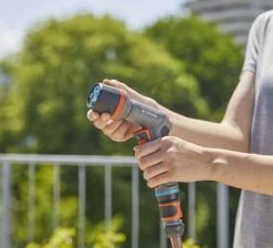 Gardena - Comfort Cleaning Nozzle EcoPulse 4 In 1 -Tuingereedschap Winkel 1200x1087