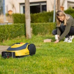 Powerplus POWXG6305 Robotmaaier - 18V - Voor Gazons Tot Ca. 500m² - Maaibreedte 180mm - Incl. Laadstation En Accessoires -Tuingereedschap Winkel 1200x1200 1052