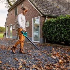 VONROC Accu Bladblazer – VPower 20V – 2 Standen – Max. Blaassnelheid 190km/u – Incl. Accu En Oplader 17 VONROC Accu Bladblazer – VPower 20V – 2 Standen – Max. Blaassnelheid 190km/u – Incl. Accu En Oplader -Tuingereedschap Winkel 1200x1200 227