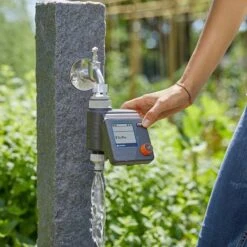 GARDENA - Select Computer Besproeiingscomputer - 3 Besproeiingen Per Dag -Tuingereedschap Winkel 1200x1200 365