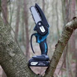 NovarGarden® Mini Kettingzaag NG1 - Met 2x Accu - Takkenzaag - Snoeizaag - Electrisch - Handzaag - Boomzaag - 21V -Tuingereedschap Winkel 1200x1200 786
