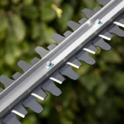 GARDENA - EasyCut 420/45 - Heggenschaar (gemotoriseerd) - Meslengte 45cm - Tandmes Opening 18mm 12 GARDENA - EasyCut 420/45 - Heggenschaar (gemotoriseerd) - Meslengte 45cm - Tandmes Opening 18mm -Tuingereedschap Winkel 1200x1200 82