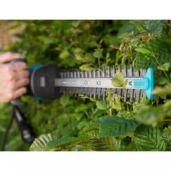 GARDENA - EasyCut 420/45 - Heggenschaar (gemotoriseerd) - Meslengte 45cm - Tandmes Opening 18mm 13 GARDENA - EasyCut 420/45 - Heggenschaar (gemotoriseerd) - Meslengte 45cm - Tandmes Opening 18mm -Tuingereedschap Winkel 1200x1200 83