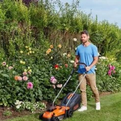 Black & Decker BLACK+DECKER BCMW3318N-XJ Grasmaaier - 18V - 33cm - Excl. Accu & Lader -Tuingereedschap Winkel 1200x1200 952