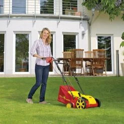 WOLF-Garten Elektrische Verticuteermachine VA 303 E - Werkbreedte 30 Cm - Opvangzak 35 L - 1300 W Motor - Moshark - Verticuteren - Opvangen -Tuingereedschap Winkel 1200x1200 988