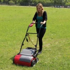 Einhell Verticuteerder En Beluchter RG-SA 1433 (1400 W - 33 Cm Werkbreedte - 3-voudige Hoogteverstelling - 28 L - Aanbevolen Voor Oppervlaktes Tot 400 M²) -Tuingereedschap Winkel 1200x1200 997