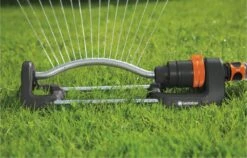 GARDENA - Zwenksproeier Aqua S - Tuinsproeier - 90 Tot 220 M² -Tuingereedschap Winkel 1200x767 1