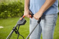 GARDENA - Powermax 32 - Grasmaaier (gemotoriseerd) - Maaibreedte 32 Cm - Gazons Tot 200 M2 -Tuingereedschap Winkel 1200x799 144