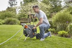 GARDENA - AquaRoll L CleverRoll L Easy Set Slangenwagen - Maximaal 50 Meter - Verstelbare Handgreep -Tuingereedschap Winkel 1200x800 171