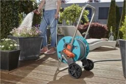 GARDENA - AquaRoll CleverRoll S Set Slangenwagen - Incl. 20 M Slang - Maximaal 40 M Opbergcapaciteit 19 GARDENA - AquaRoll CleverRoll S Set Slangenwagen - Incl. 20 M Slang - Maximaal 40 M Opbergcapaciteit -Tuingereedschap Winkel 1200x800 177
