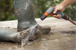 GARDENA - Comfort Reinigingsbroes - Spuitpistool - Traploos Instelbaar -Tuingereedschap Winkel 1200x800 221