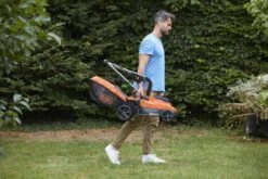 Black & Decker BLACK+DECKER BCMW3318L2-QW Grasmaaier - 18V - 33cm - Incl. 2 Accu's En Lader -Tuingereedschap Winkel 1200x800 313