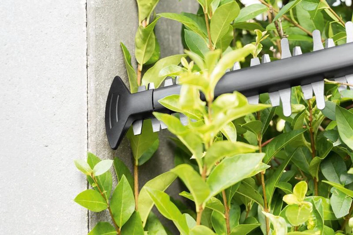 Bosch AHS 50-20 Accu Heggenschaar - Met 1 X 18 V Accu En Lader 10 Bosch AHS 50-20 Accu Heggenschaar - Met 1 X 18 V Accu En Lader - Afbeelding 8