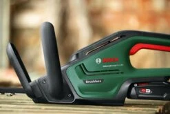 Bosch UniversalHedgeCut 18-50 Heggenschaar - Met 18 V Accu En Lader -Tuingereedschap Winkel 1200x800 95