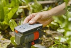 GARDENA - Zwenksproeier AquaZoom Compact - Tuinsproeier - 9 Tot 216 M² -Tuingereedschap Winkel 1200x821