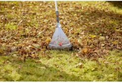 GARDENA Combisysteem Bladhark Hark - Werkbreedte Verstelbaar 30/50 Cm - Aanbevolen Steellengte 130 Cm -Tuingereedschap Winkel 1200x823 2