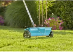 GARDENA Combisysteem Strooiwagen - 40 Cm Strooibreedte - Inhoud 3 Liter - Geschikt Voor 100m² -Tuingereedschap Winkel 1200x859 4
