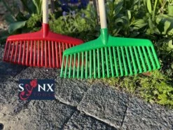 Synx Tools Gazonhark Bladhark 23 Tanden Hark - Harken - Grashark- Gazon - Kunststof Blauw/groen -Met Steel 120cm 9 Synx Tools Gazonhark Bladhark 23 Tanden Hark - Harken - Grashark- Gazon - Kunststof Blauw/groen -Met Steel 120cm -Tuingereedschap Winkel 1200x899 7