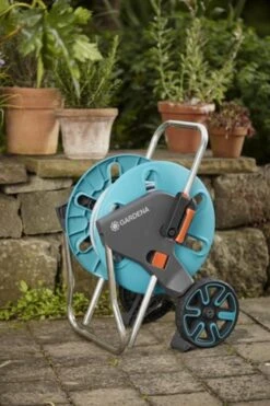 GARDENA - AquaRoll CleverRoll S Set Slangenwagen - Incl. 20 M Slang - Maximaal 40 M Opbergcapaciteit 20 GARDENA - AquaRoll CleverRoll S Set Slangenwagen - Incl. 20 M Slang - Maximaal 40 M Opbergcapaciteit -Tuingereedschap Winkel 798x1200