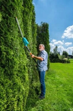 GARDENA - THS 42/18v Accu - Heggenschaar - 42cm - Met Draaibare Kop 9 GARDENA - THS 42/18v Accu - Heggenschaar - 42cm - Met Draaibare Kop -Tuingereedschap Winkel 799x1200 11