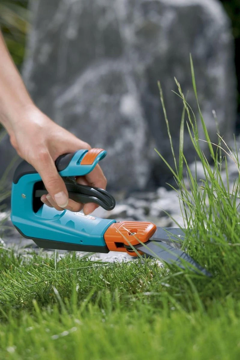 GARDENA - Comfort Plus - Draaibaar - Grasschaar - 120 Mm Maaibreedte 8 GARDENA - Comfort Plus - Draaibaar - Grasschaar - 120 Mm Maaibreedte - Afbeelding 6