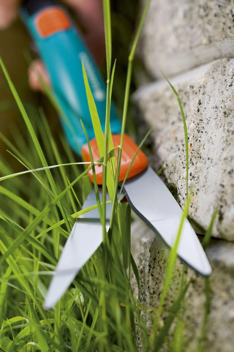 GARDENA Comfort Grasschaar - 360° Draaibaar - Antikleef Coating - Golfsnede 5 GARDENA Comfort Grasschaar - 360° Draaibaar - Antikleef Coating - Golfsnede - Afbeelding 4