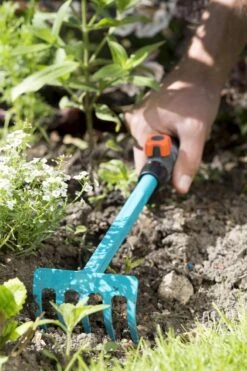 GARDENA Combisystem Handharkje Hark - Werkbreedte 8,5 Cm -Tuingereedschap Winkel 799x1200 30