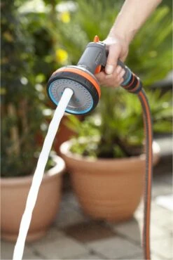 GARDENA - Comfort Broeskop - 5 Straalsoorten - Grijs -Tuingereedschap Winkel 801x1200 8