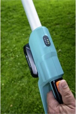 GARDENA - Accu Telescopische Snoeizaag - TCS 20/18 P4A Set - 20cm - 50 Cm ⌀ -Tuingereedschap Winkel 806x1200 1