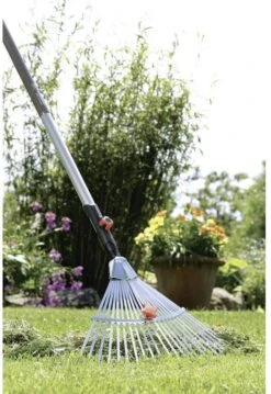 GARDENA Combisysteem Bladhark Hark - Werkbreedte Verstelbaar 30/50 Cm - Aanbevolen Steellengte 130 Cm -Tuingereedschap Winkel 825x1200 11