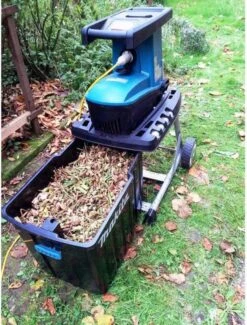 Makita UD2500 Hakselaar - 2500W -Tuingereedschap Winkel 912x1200