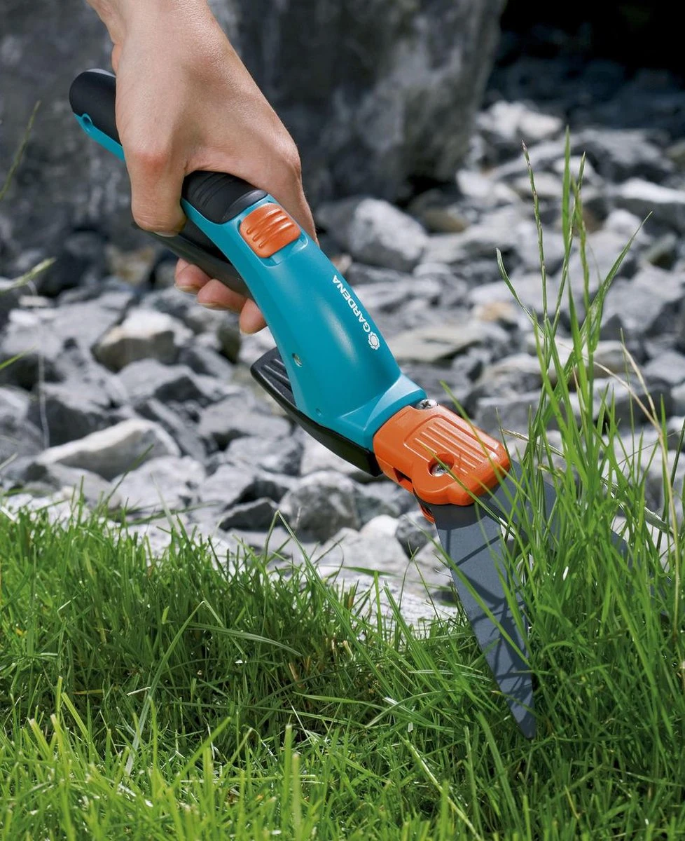 GARDENA Comfort Grasschaar - 360° Draaibaar - Antikleef Coating - Golfsnede 8 GARDENA Comfort Grasschaar - 360° Draaibaar - Antikleef Coating - Golfsnede - Afbeelding 7